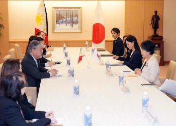 日・フィリピン外相会談が行われている様子