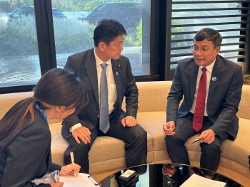 高村外務大臣政務官とヴー・ベトナム外務省筆頭次官の懇談