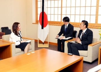 表敬訪問の様子