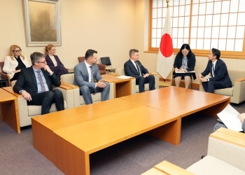 表敬訪問の様子