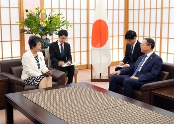 表敬訪問の様子