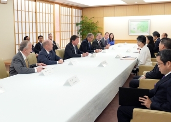 表敬訪問の様子
