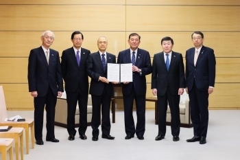 表敬を受ける石破総理