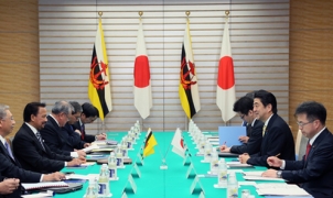 日とブルネイ間で行われている首脳会談の様子(写真提供:内閣広報室)