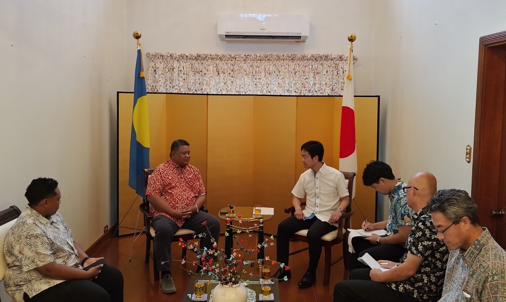 アイタロー国務大臣との会談