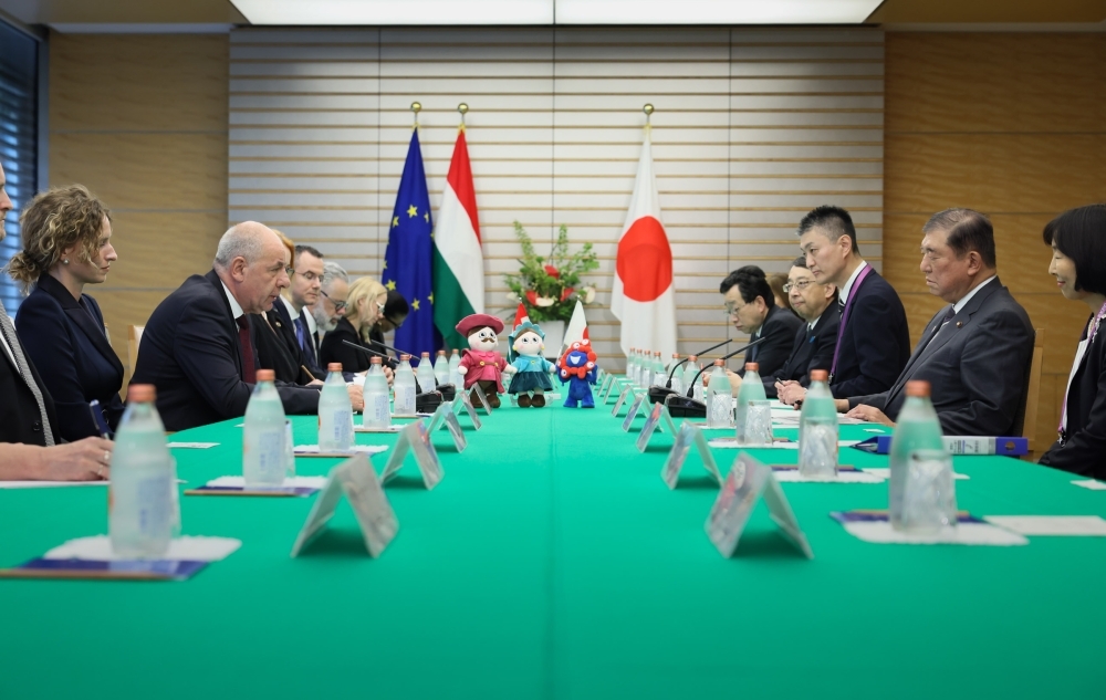 シュヨク大統領と会談する石破総理