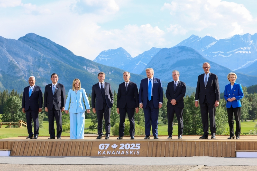 G7首脳による集合写真