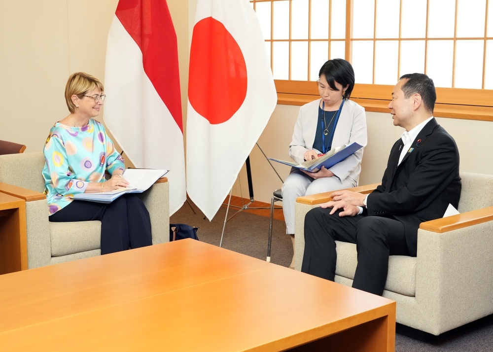 藤井副大臣とモナコ公国国務大臣代行兼対外関係・協力大臣の会談の様子
