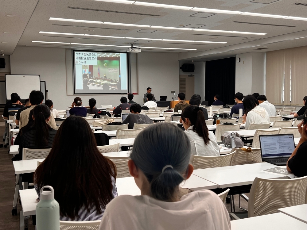 吉田上級課長補佐の講座の様子