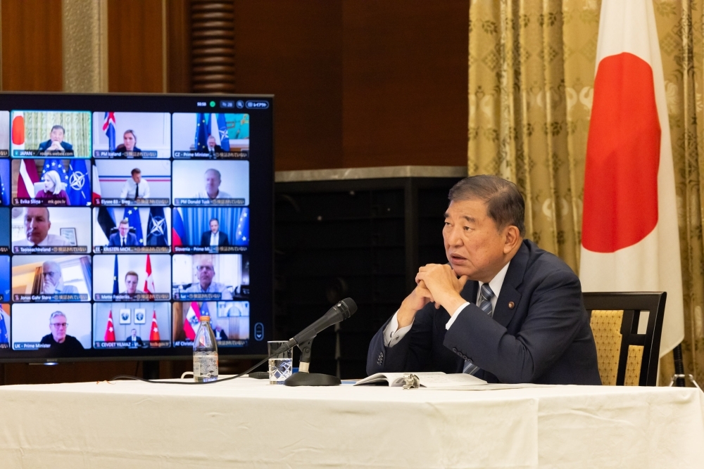 オンライン首脳会合に臨む石破総理大臣