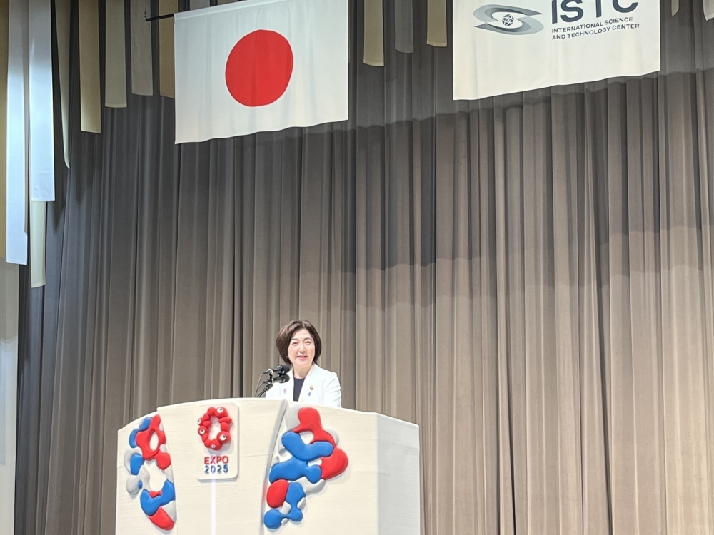 生稲外務大臣政務官による 式典挨拶