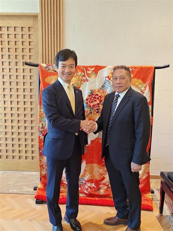 宮路副大臣によるアゴヴァカ外相との会談