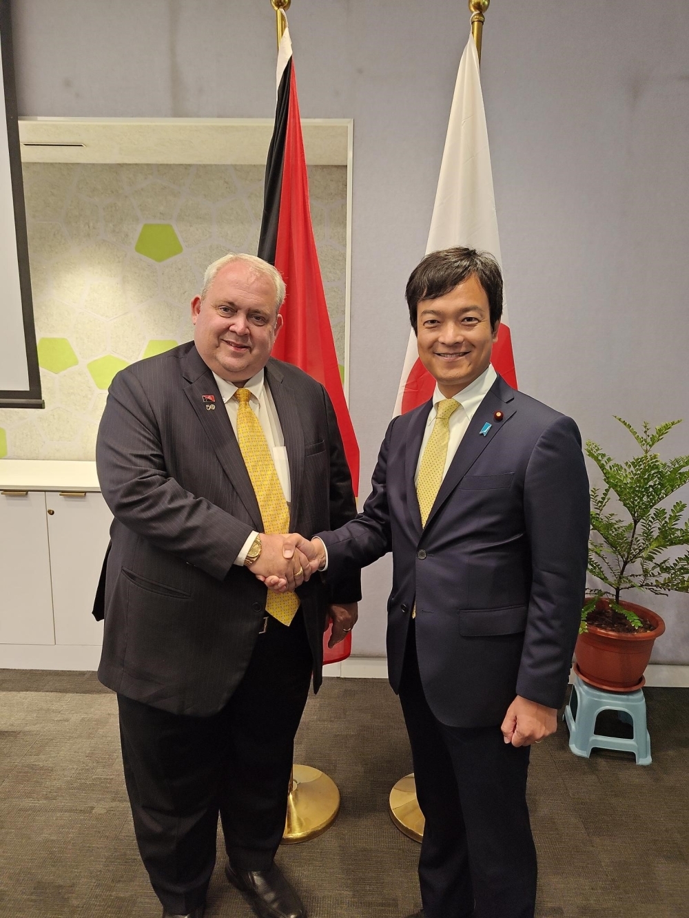 宮路副大臣とトカチェンコ外相との会談