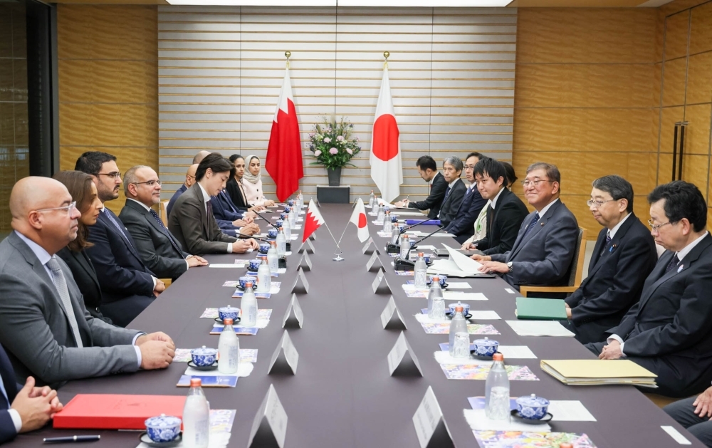 石破総理大臣とサルマン・バーレーン皇太子兼首相殿下の会談の様子