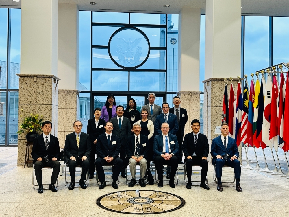参加者たちによる集合写真