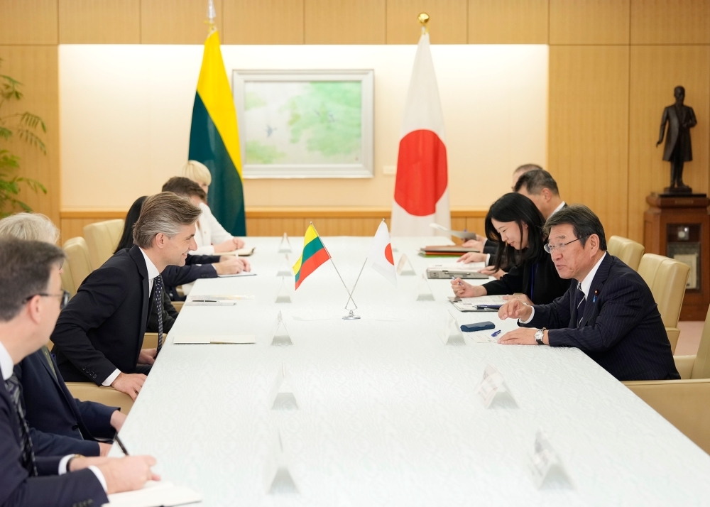 茂木外務大臣とブドリース外相の会談の様子