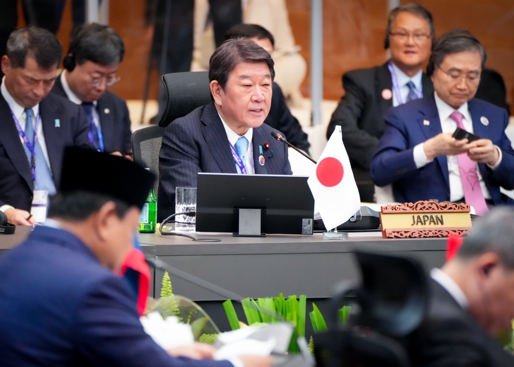 第28回ASEAN+3(日中韓)首脳会議に出席する茂木外務大臣
