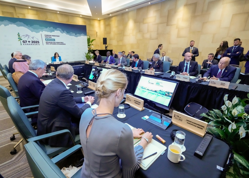 G7外相会合（セッション3）の様子