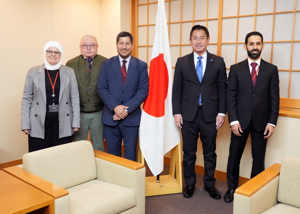 大西外務大臣政務官と「第九回中東における暴力的過激主義対策に関する対話」参加者との記念写真