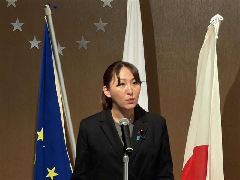 キプロスEU理事会議長国引継ぎレセプションで日本代表として挨拶する英利外務政務官