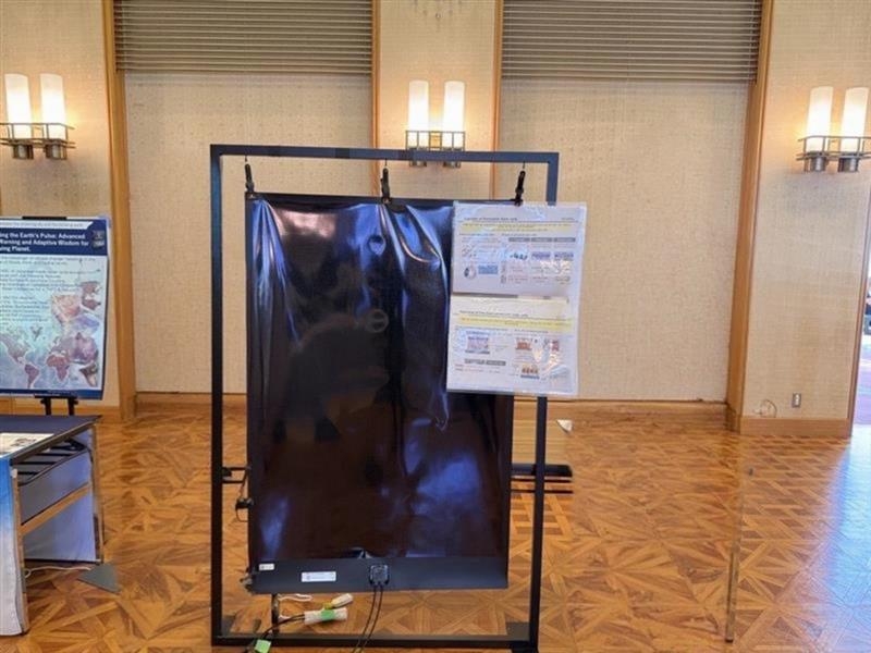 積水化学工業からのパネル展示