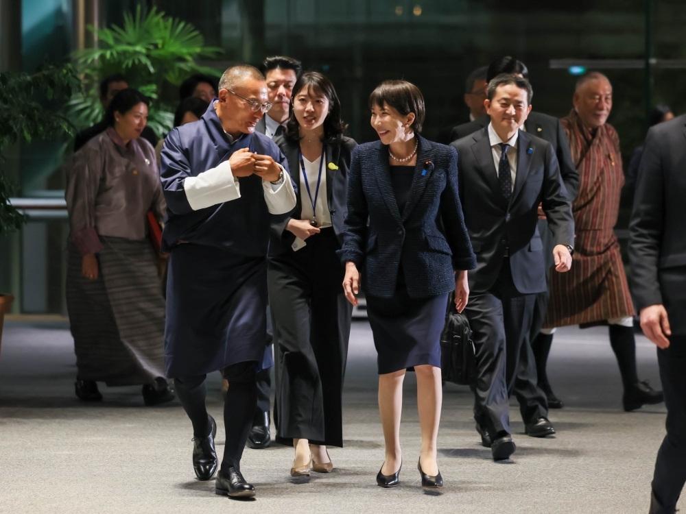 トブゲー首相を見送る高市総理大臣