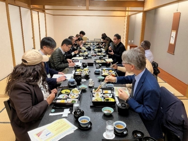 Jヴィレッジでの昼食会の様子