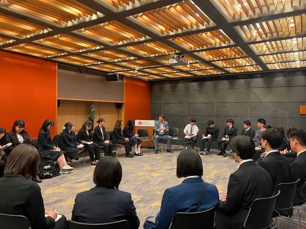 ジャパン・ソサエティでの質疑応答の様子