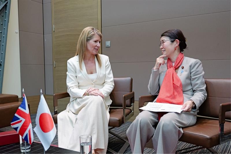 国光外務副大臣とジェニー・チャップマン女男爵・英外務・英連邦・開発省閣外大臣との会談