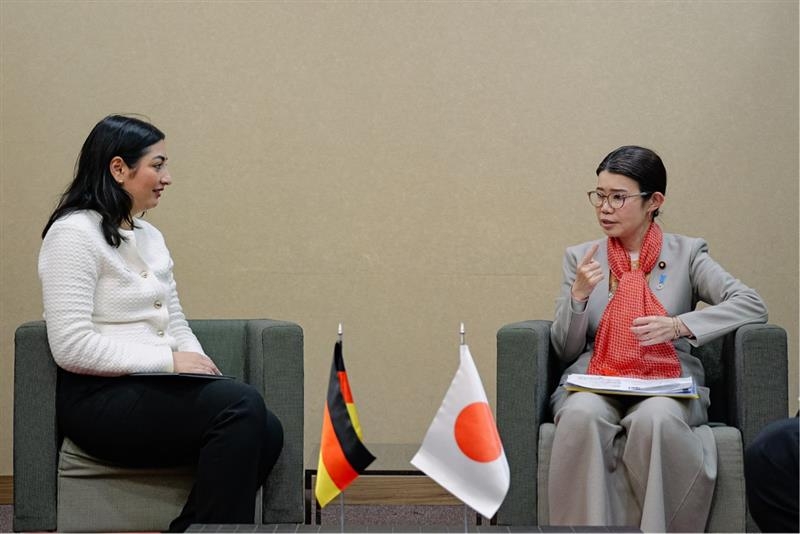 国光外務副大臣とリーム・アラバリ＝ラドヴァン独経済協力・開発大臣