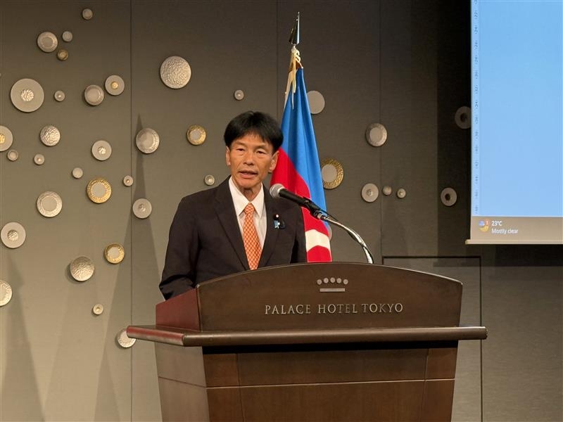 日本政府を代表して挨拶を行う島田政務官
