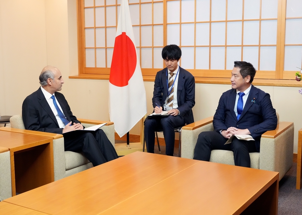 アルナァース駐日リビア国臨時代理大使の表敬を受ける大西政務官