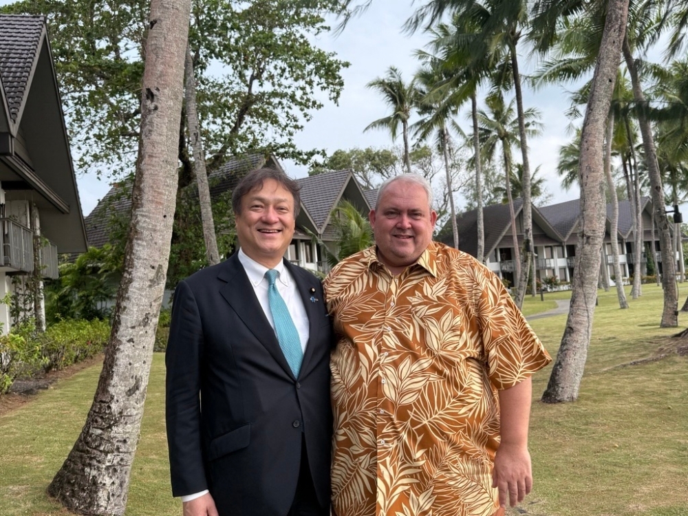 堀井副大臣とトカチェンコ・パプアニューギニア外相