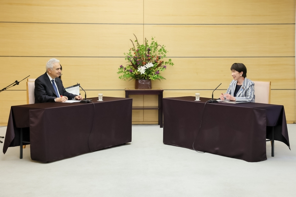 高市総理大臣とビロル事務局長との意見交換の様子