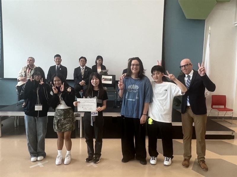 ヤングDoWEA 太平洋地域東部地区家庭・地域連携担当官と学生たち