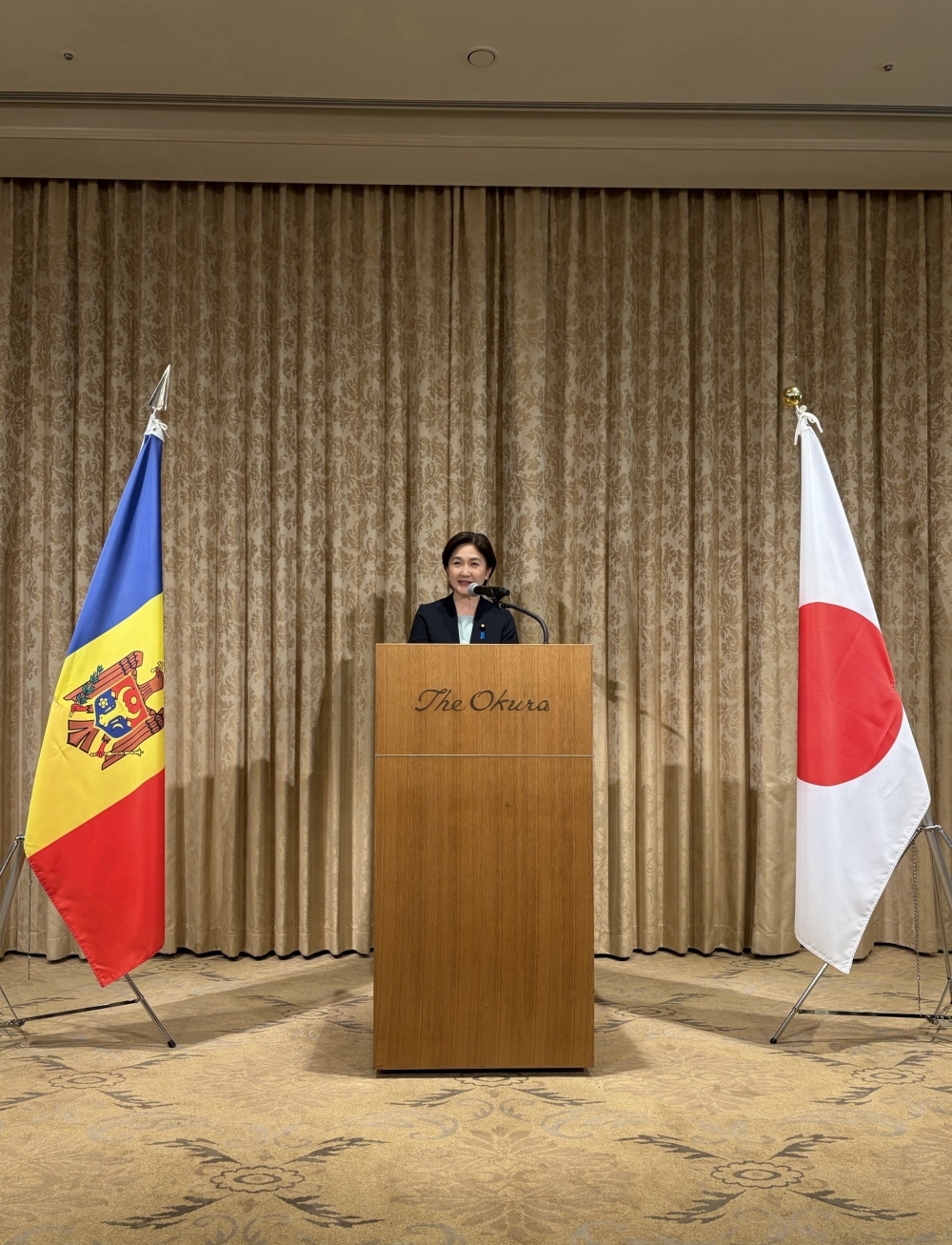 記念レセプションで挨拶をする生稲晃子外務大臣政務官