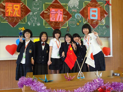 日中高校生交流の様子（5月21日、和歌山　写真提供：日中友好会館）