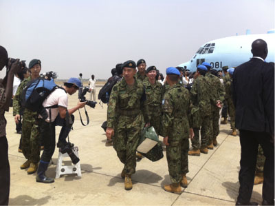 国連南スーダン共和国ミッション（UNMISS）に参加するため、現地に到着した自衛隊施設部隊（2012年1月、南スーダン）