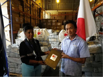 キューバに対する緊急援助物資供与式