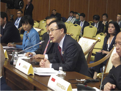 アジア信頼醸成措置会議（CICA）第4回外相会合で演説する浜田外務大臣政務官（9月12日、カザフスタン・アスタナ）