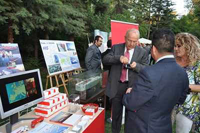 公邸でのレセプションにおける日本企業PRブース出展(在トルコ日本国大使館)
