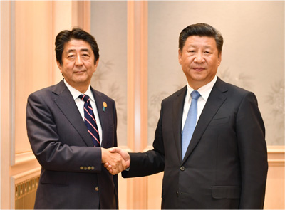 日中首脳会談(9月5日、中国・杭州(代表撮影) 写真提供:内閣広報室)