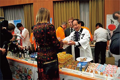 天皇誕生日祝賀レセプションの機会を活用した日本製品PR(12月7日、ロシア・在ロシア日本国大使館)