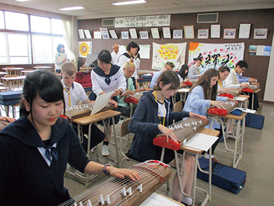 日露青年交流事業の様子(6月26日、札幌 写真提供:日露青年交流センター)