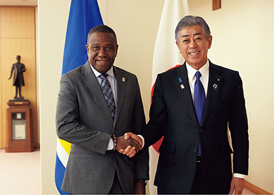 日・セントルシア外相会談（12月14日、東京）