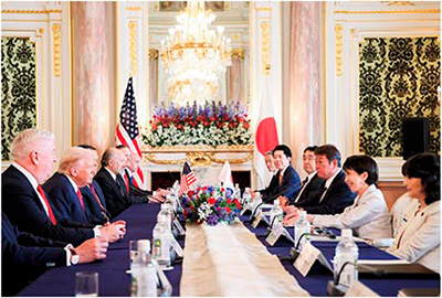 日米首脳会談（10月28日、東京　写真提供：首相官邸ホームページ）