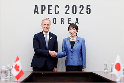 日加首脳会談(11月1日、韓国・慶州 写真提供:首相官邸ホームページ)