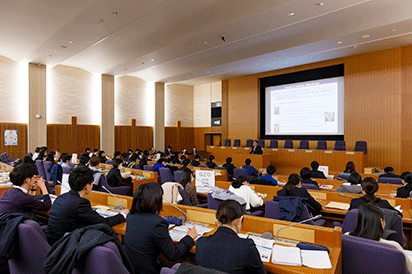 （写真）平成30年度外務省セミナー「学生と語る」開催