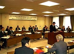 ICCに関する一般向けセミナー（12月3日：外務省及びEU共催）において冒頭挨拶をする小野寺五典外務大臣政務官