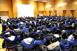 (写真2)「日本の国際協力について」というテーマで講義を行いました